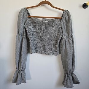 Feminine Puff Sleeve Top